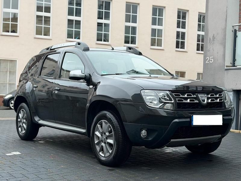 Gebraucht Dacia Duster 114 PS (83 kW) 2017 Schwarz SUV