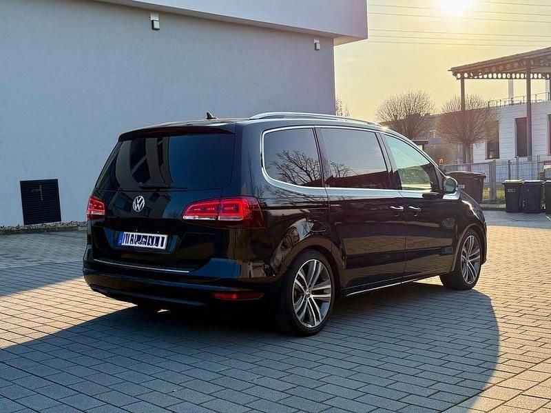 Gebraucht VW Sharan 150 PS (110 kW) 2018 Schwarz Van / Kleinbus