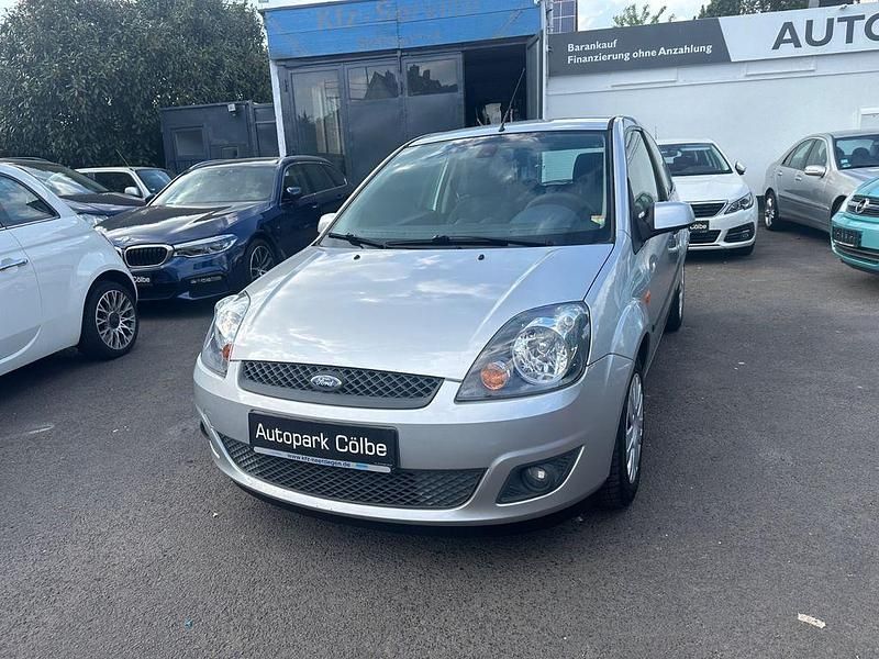Silber Gebraucht 2007 Ford Fiesta Kleinwagen | 2.699 € (Fairer Preis) - Bild 1/4