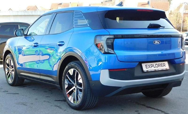 Neu Ford Explorer 210 kW (286 PS) 2026 Blau SUV