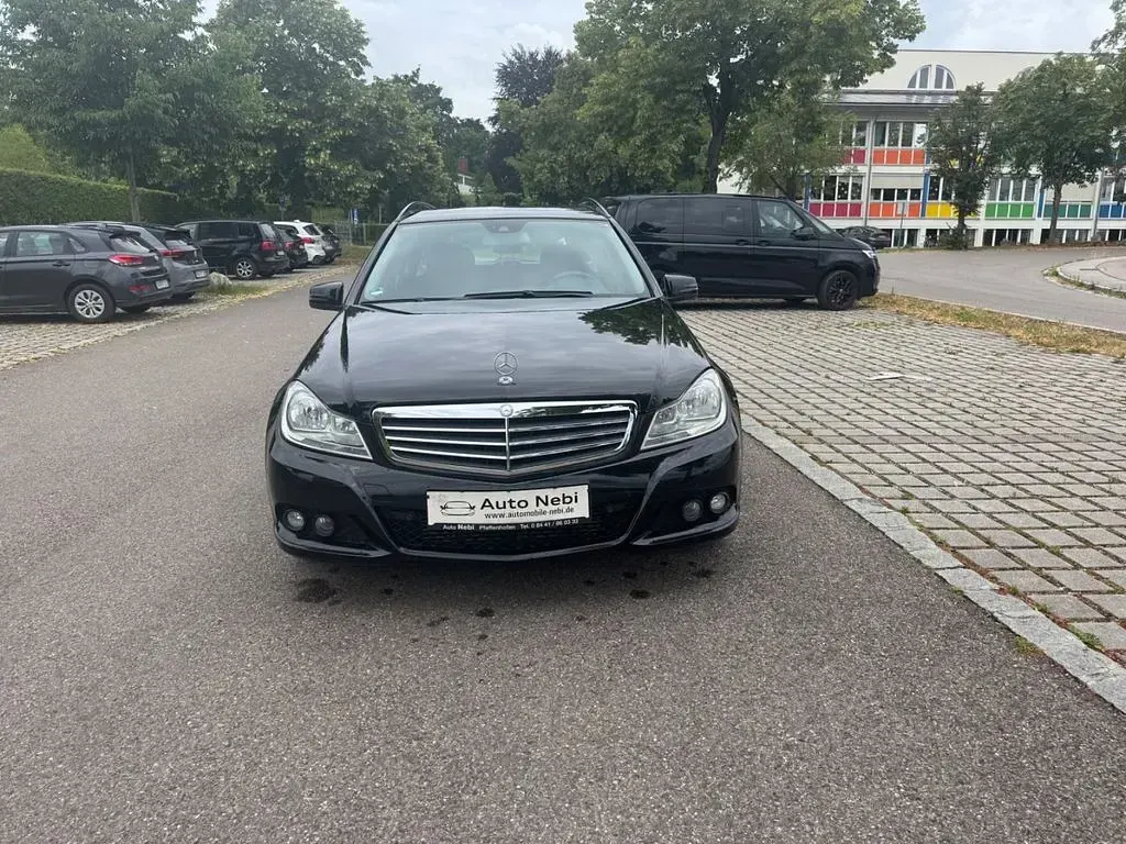 Gebraucht Mercedes C220 170 PS (125 kW) 2012 Schwarz Kombi