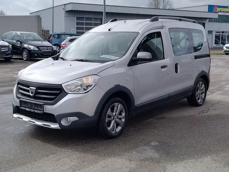 Gebraucht Dacia Dokker Stepway 116 PS (85 kW) 2015 Grau Van / Kleinbus