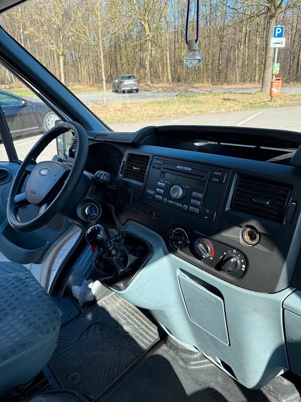 Gebraucht Ford Transit 2012 Weiß Van / Kleinbus