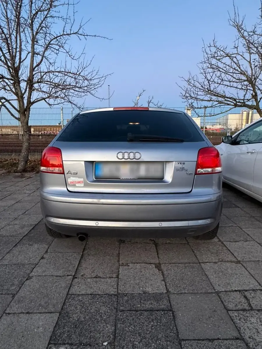 Używany Audi A3 105 KM (77 kW) 2004 Szary Hatchback
