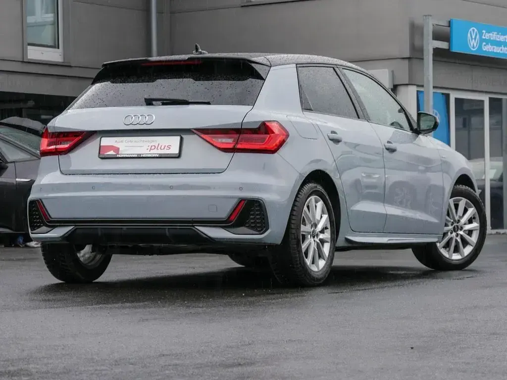 Gebraucht Audi A1 Sportback S-Line 150 PS (110 kW) 2025 Pfeilgrau perleffekt Kleinwagen