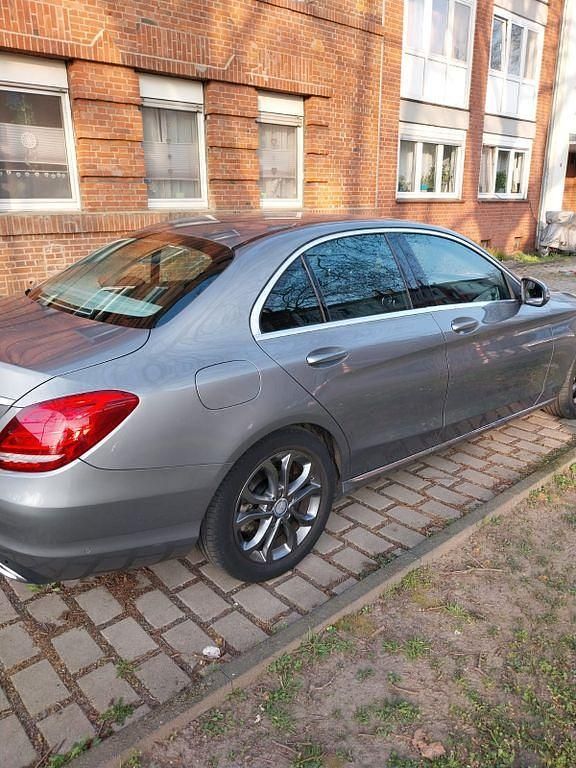 Gebraucht Mercedes C180 116 PS (85 kW) 2015 Limousine