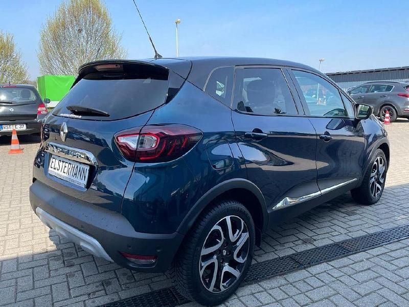 Gebraucht Renault Captur Collection 150 PS (110 kW) 2019 Blau rqq + schwarz gne SUV