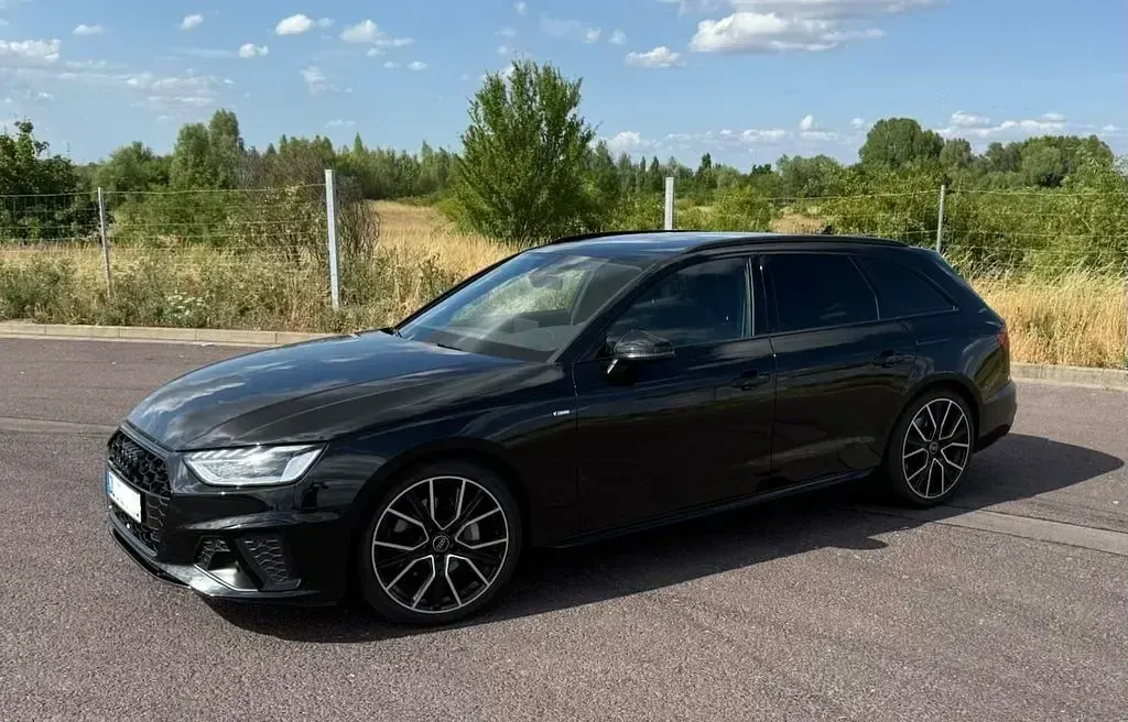 Gebraucht Audi A4 S-Line 204 PS (150 kW) 2024 Schwarz Kombi