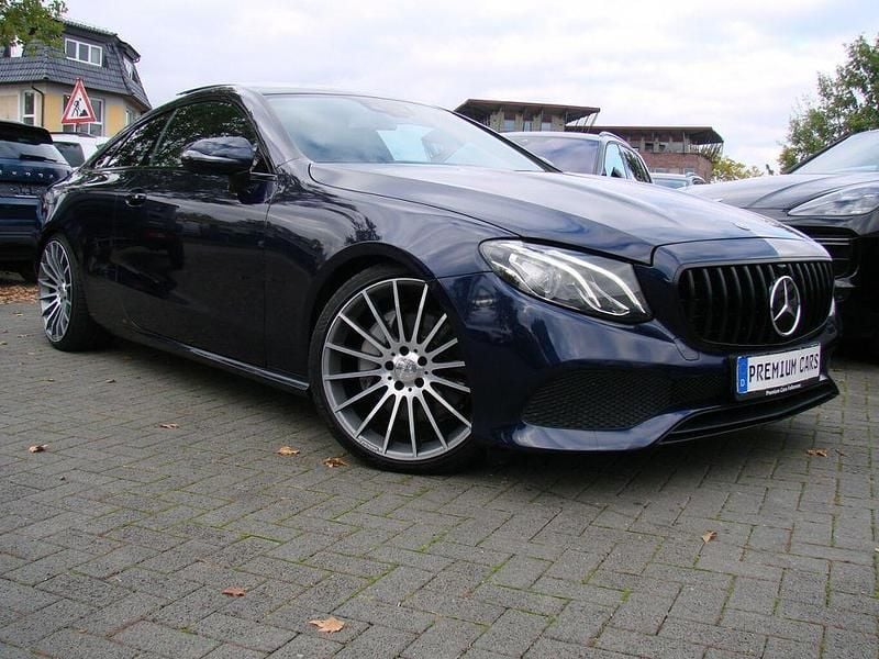 Cavansitblau metallic Gebraucht 2018 Mercedes E300 Avantgarde Coupé | 29.980 € (Guter Preis) - Bild 1/4