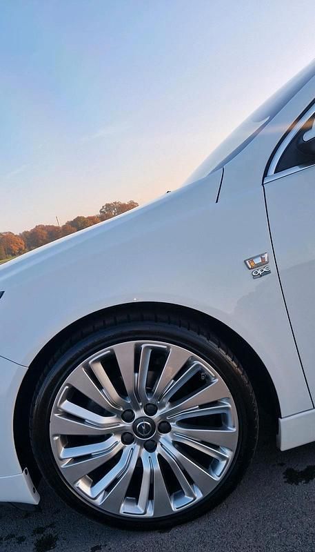 Gebraucht Opel Insignia OPC 170 PS (125 kW) 2017 Weiß Kombi