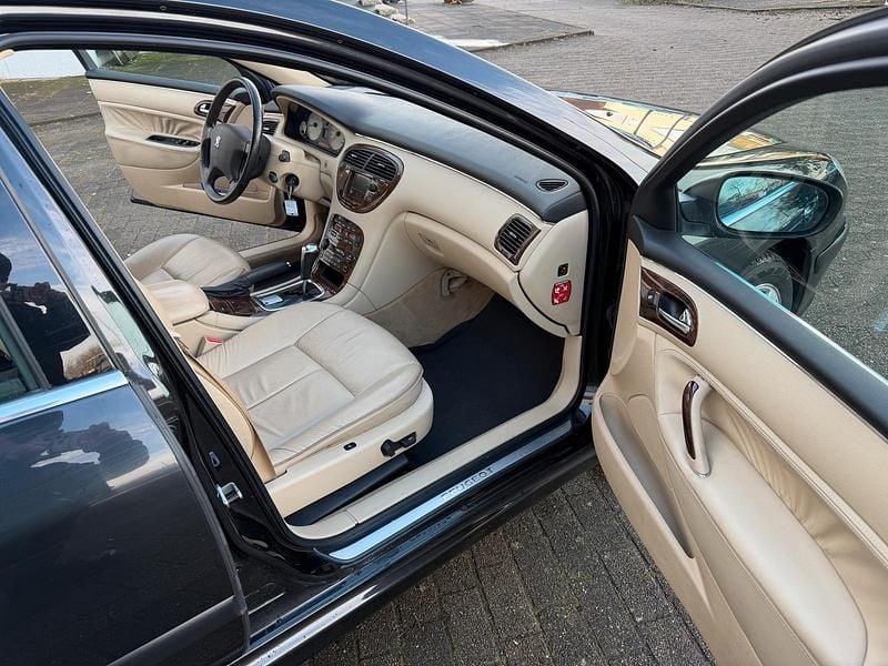 Gebraucht Peugeot 607 204 PS (150 kW) 2004 Schwarz Limousine
