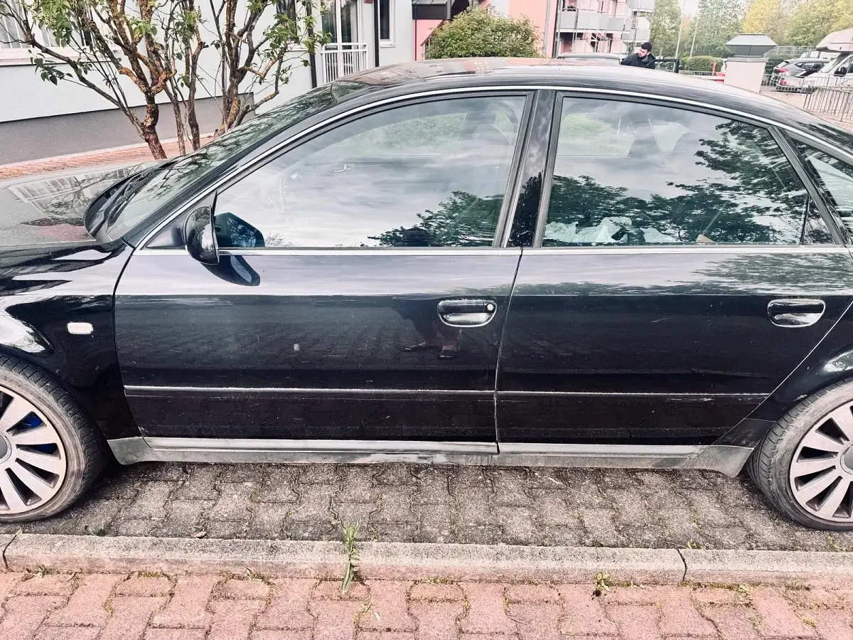 Gebraucht Audi A6 165 PS (121 kW) 2000 Schwarz Limousine