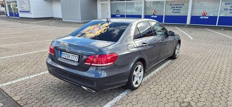 Gebraucht Mercedes E300 Avantgarde 204 PS (150 kW) 2014 Grau Limousine
