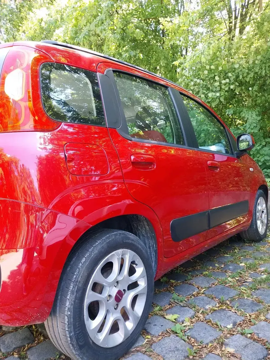 Gebraucht Fiat Panda 86 PS (63 kW) 2014 Rot Kleinwagen