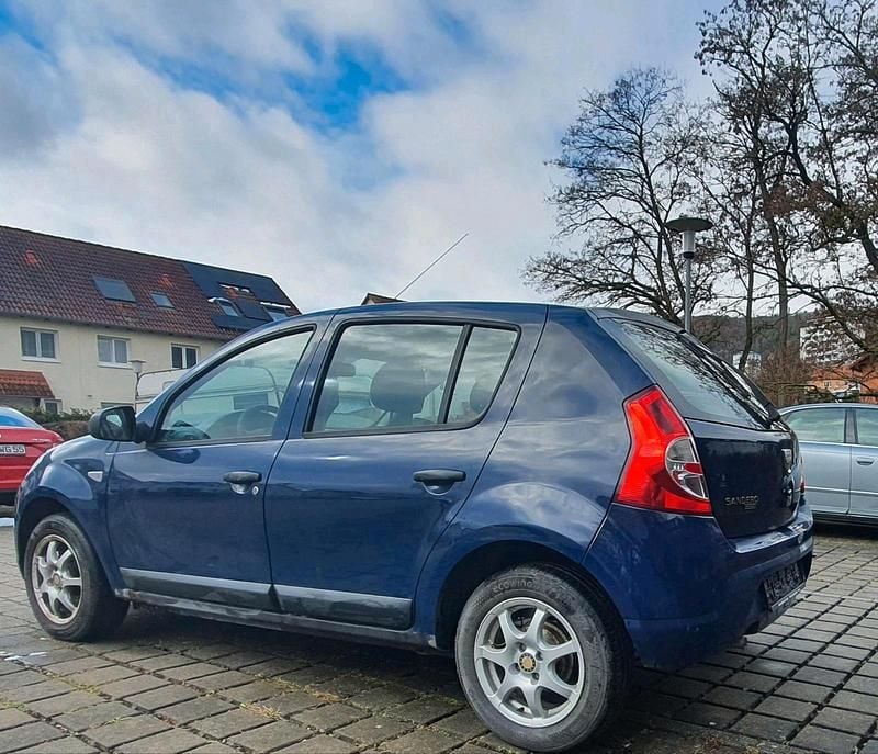 Gebraucht Dacia Sandero 75 PS (55 kW) 2009 Blau Kleinwagen
