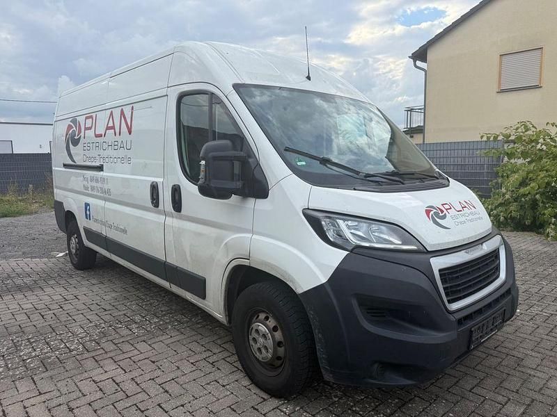 Weiß Gebraucht 2020 Peugeot Boxer Avantage Van | 9.900 € (Superpreis) - Bild 1/4