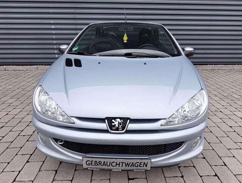 Gebraucht Peugeot 206 CC 109 PS (80 kW) 2006 Grau Cabrio