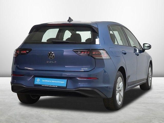 Gebraucht VW Golf VIII Life 150 PS (110 kW) 2024 Blau Limousine