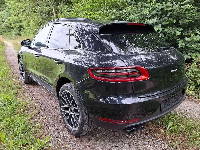 Gebraucht Porsche Macan 252 PS (185 kW) 2017 Schwarz SUV