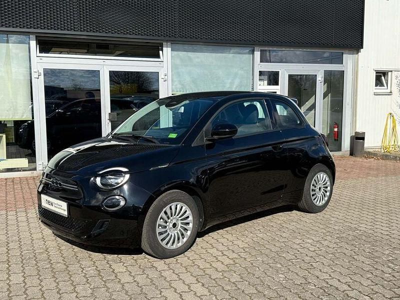 Gebraucht Fiat 500e 69 kW (95 PS) 2022 Schwarz Kleinwagen