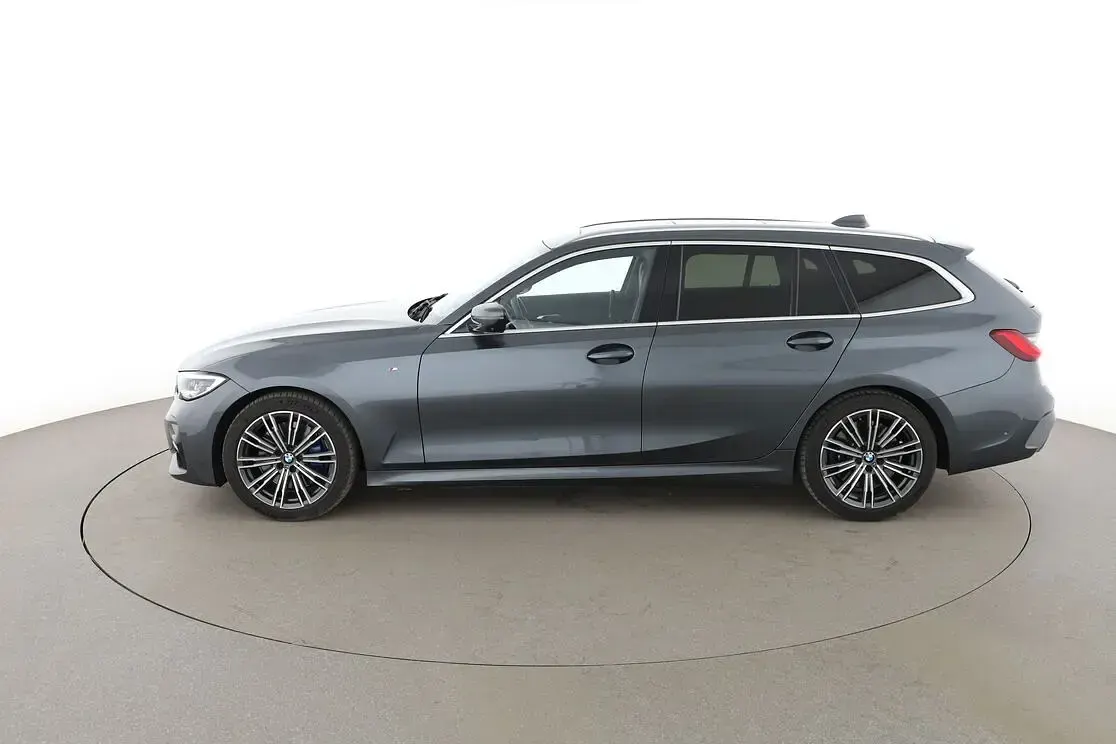 Gebraucht BMW 330 M Sport 265 PS (194 kW) 2019 Grau Kombi