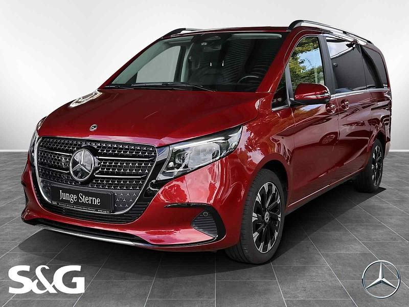 Hyazinthrot metallic Gebraucht 2024 Mercedes 220 Avantgarde Kombi | 64.970 € - Bild 1/4