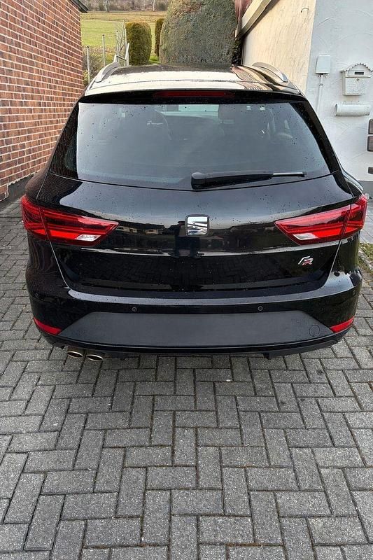 Gebraucht Seat Leon FR 150 PS (110 kW) 2019 Schwarz Limousine