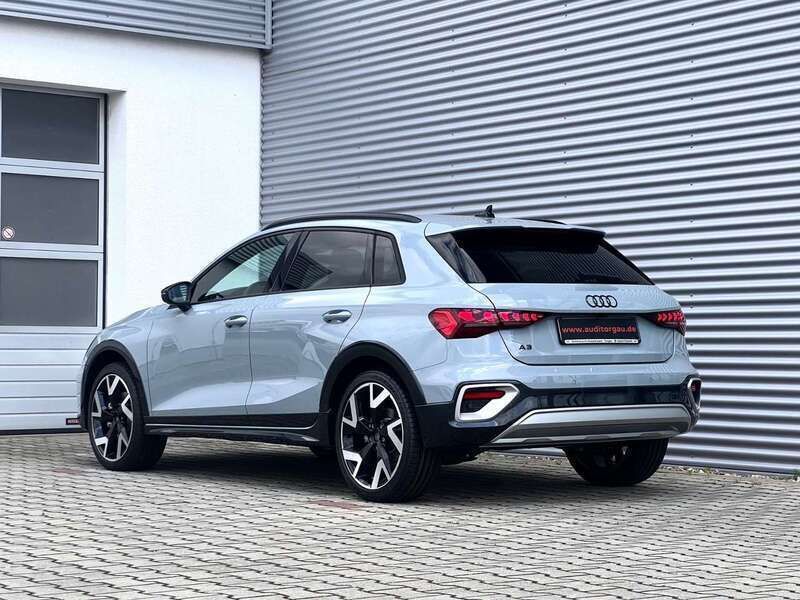 Gebraucht Audi A3 Sport 150 PS (110 kW) 2024 Grau Limousine