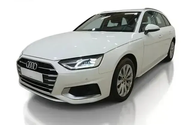 Gebraucht Audi A4 Advanced 243 PS (178 kW) 2023 Weiß Kombi