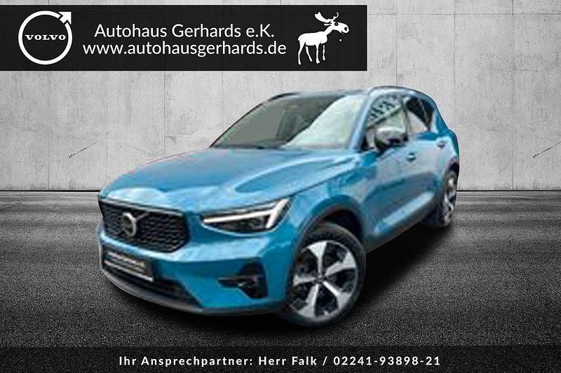 Fjord blue / metallic Gebraucht 2024 Volvo XC40 Plus SUV | 34.666 € (Guter Preis) - Bild 1/4