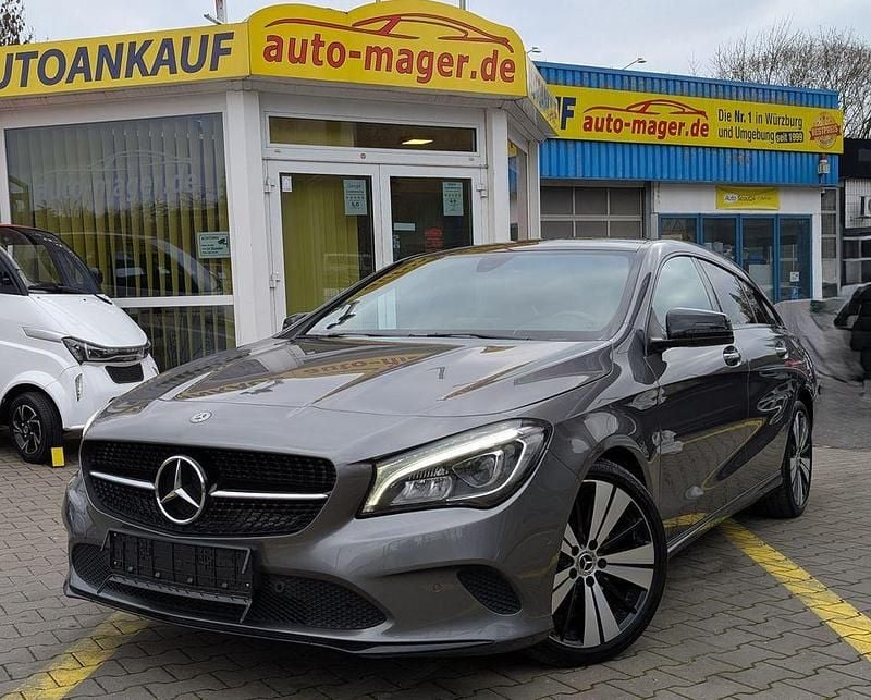 Grau Gebraucht 2018 Mercedes CLA200 Urban Limousine | 16.850 € (Guter Preis) - Bild 1/4