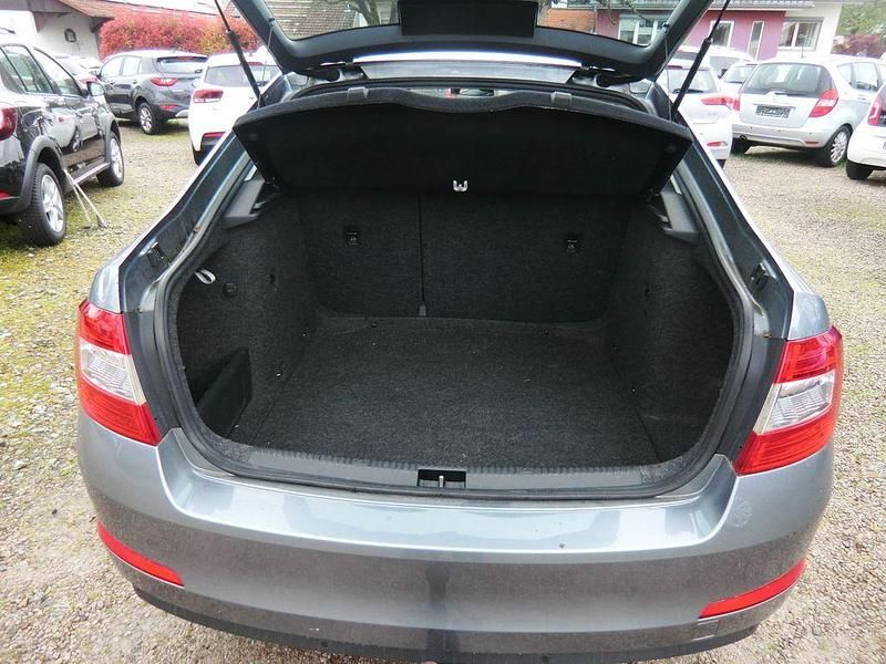 Gebraucht Skoda Octavia Ambition 86 PS (63 kW) 2013 Grau Limousine