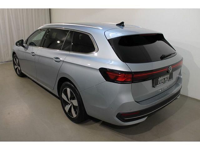 Neu VW Passat Business 150 PS (110 kW) 2025 Silber Kombi