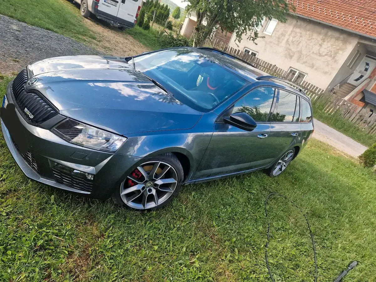 Gebraucht Skoda Octavia vRS 184 PS (135 kW) 2017 Andere farben Kombi
