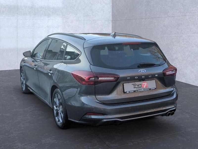 Gebraucht Ford Focus ST-Line 155 PS (114 kW) 2024 Grau Kombi