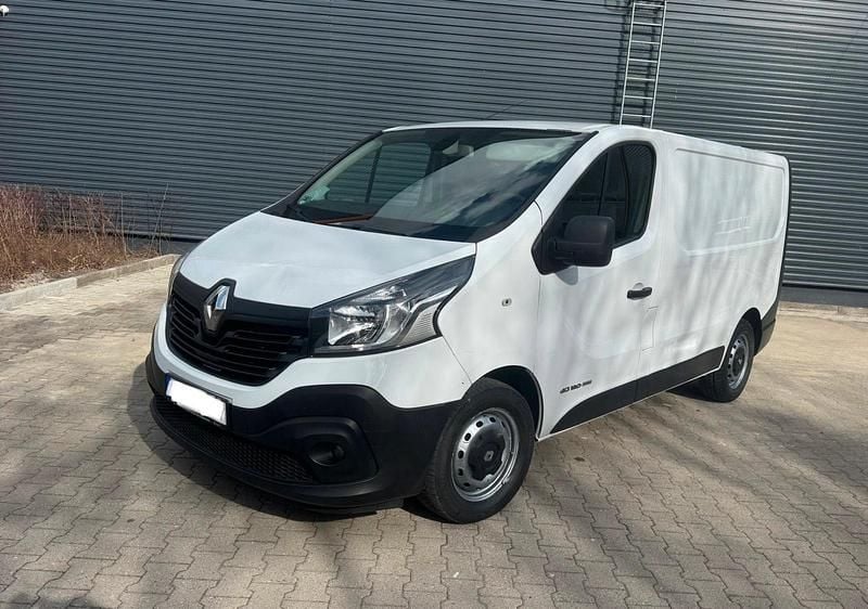 Gebraucht Renault Trafic 2015 Weiß Van / Kleinbus