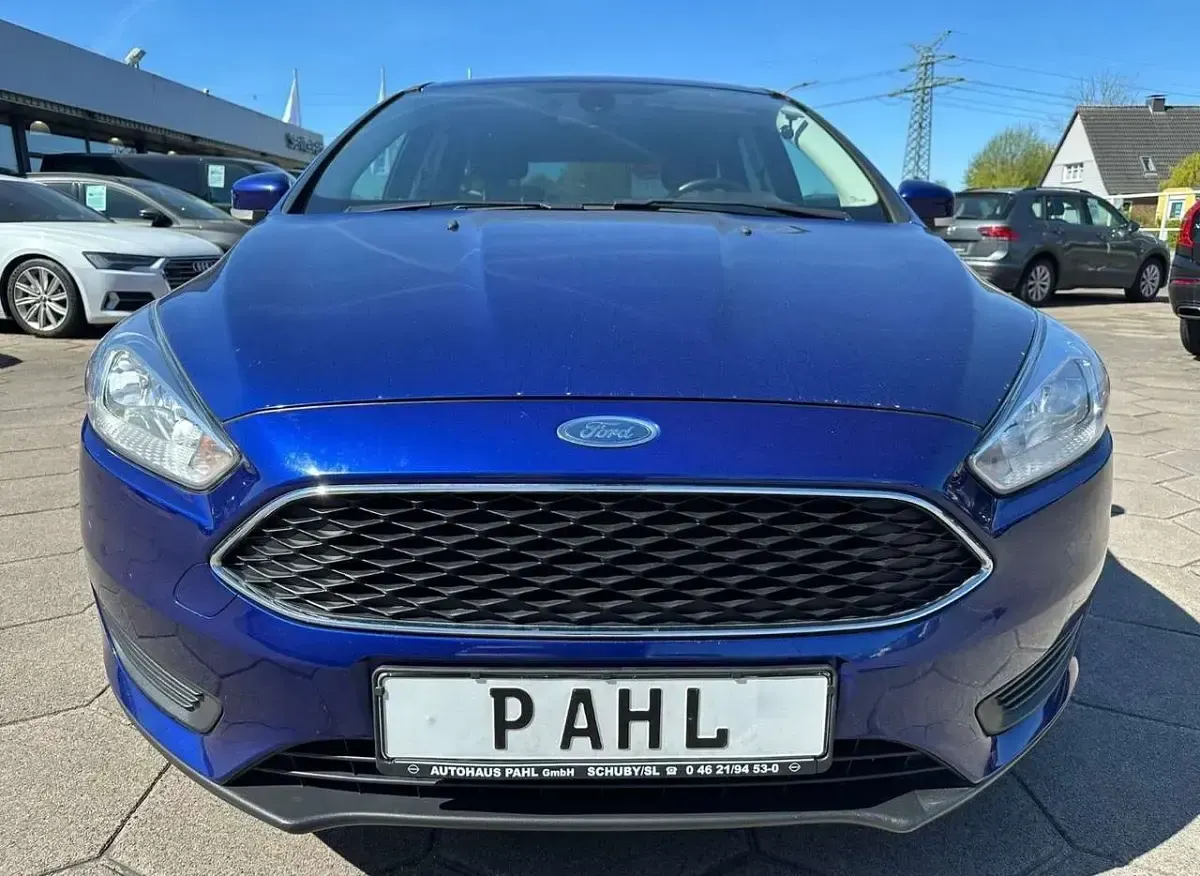Gebraucht Ford Focus Trend 86 PS (63 kW) 2017 Blau Kombi