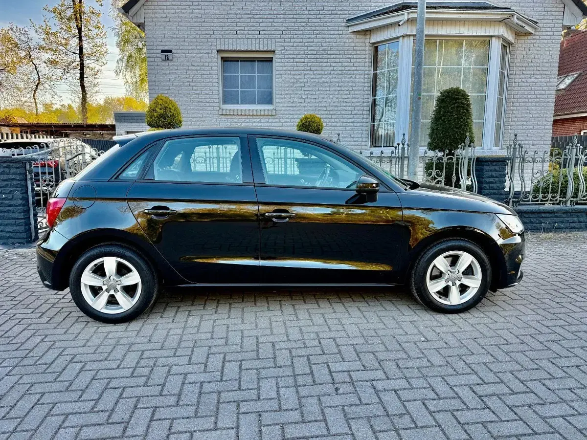 Gebraucht Audi A1 Sportback Sport 125 PS (91 kW) 2019 Schwarz Kleinwagen