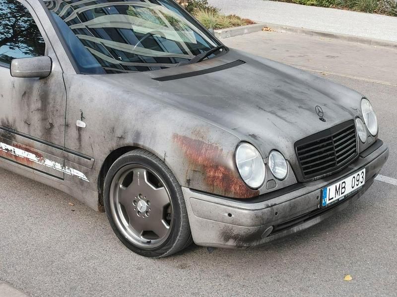 Gebraucht Mercedes E50 AMG AMG 347 PS (255 kW) 1997 Silber Limousine