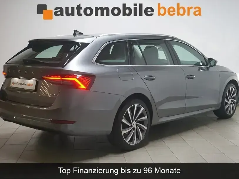 Gebraucht Skoda Octavia Style 200 PS (147 kW) 2022 Graphitegrau Kombi