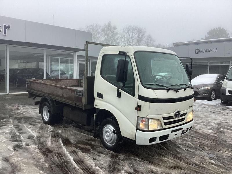 Second-hand Toyota Dyna 2014 Alb Pickup