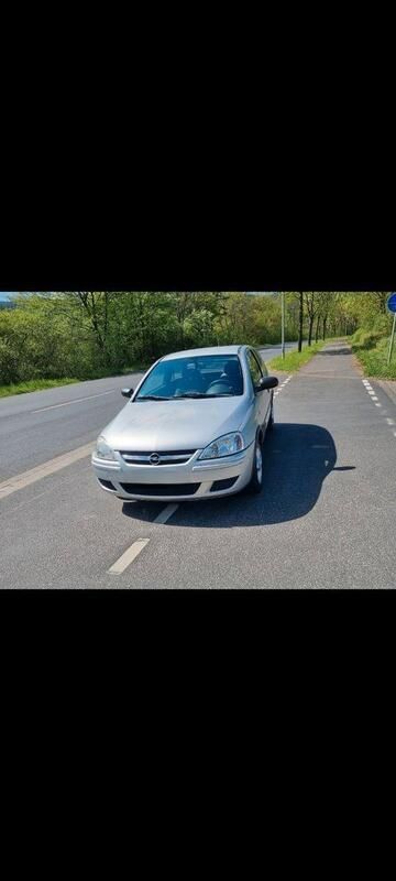Silber Gebraucht 2001 Opel Corsa Limousine | 650 € (Fairer Preis) - Bild 1/4