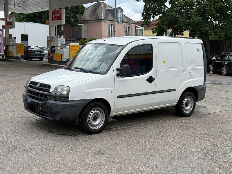 Weiss Gebraucht 2003 Fiat Doblò Van / Kleinbus | 2.400 € (Etwas zu teuer) - Bild 1/4