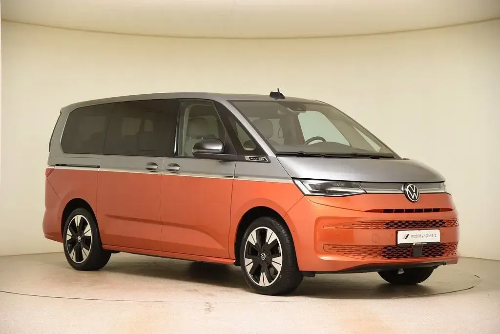 Gebraucht VW Multivan Style 150 PS (110 kW) 2025 Orange Van / Kleinbus