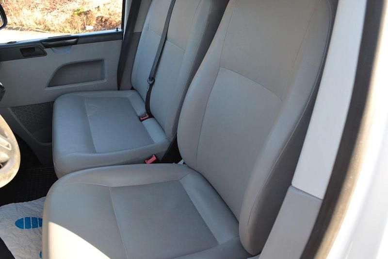 Gebraucht VW Transporter 140 PS (102 kW) 2012 Weiß Van