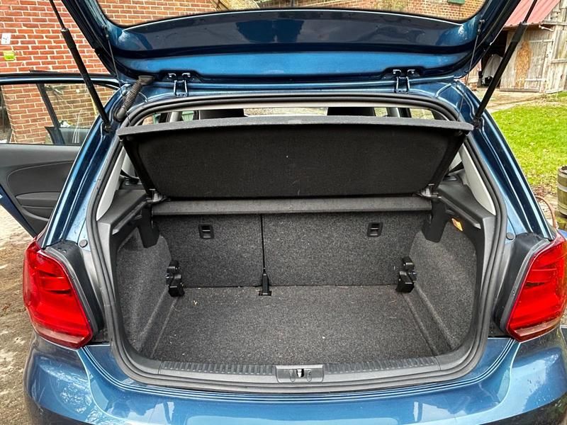 Gebraucht VW Polo Comfortline 90 PS (66 kW) 2017 Blau Limousine