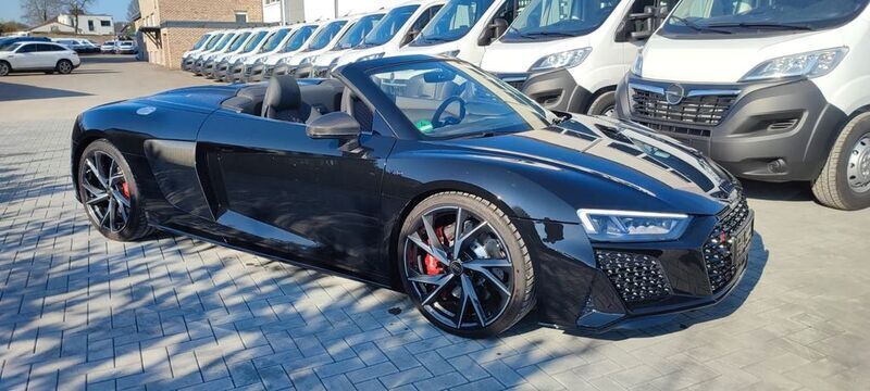 Gebraucht Audi R8 Spyder Performance 570 PS (419 kW) 2024 Schwarz Cabrio