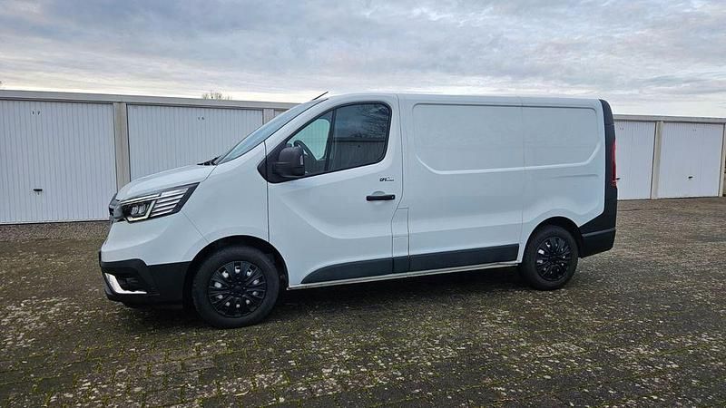 Weiß Gebraucht 2022 Renault Trafic Van / Kleinbus | 15.600 € (Superpreis) - Bild 1/4
