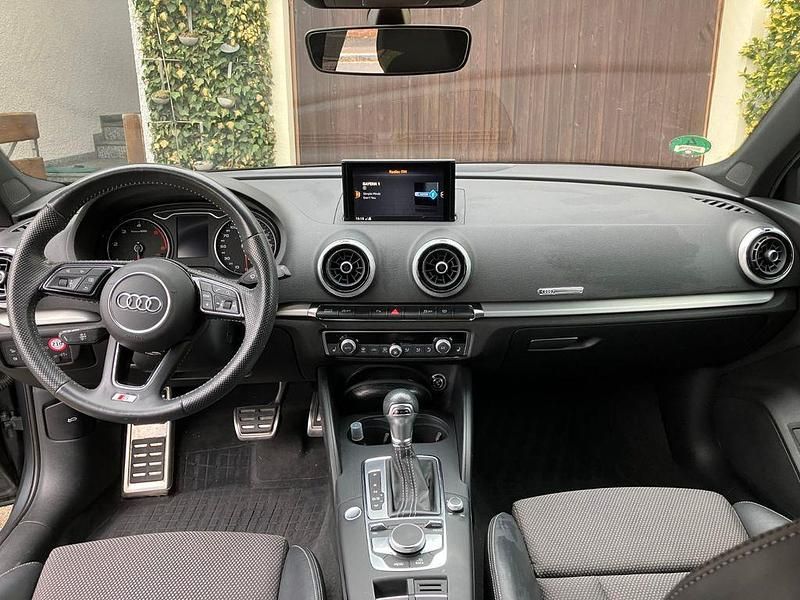 Gebraucht Audi A3 Sport 150 PS (110 kW) 2019 Grau Limousine