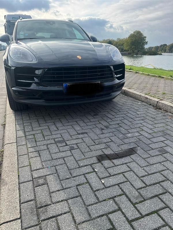 Schwarz Gebraucht 2020 Porsche Macan S SUV | 45.250 € (Guter Preis) - Bild 1/4